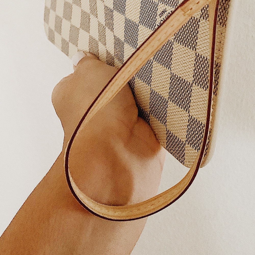 Louis Vuitton Damier Azur Pouch - Picture 5 of 5
